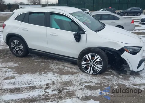 2025 Mercedes-Benz Gla 250 4Matic z USA, uszkodzony, nr VIN W1N4N4HB6SJ729948